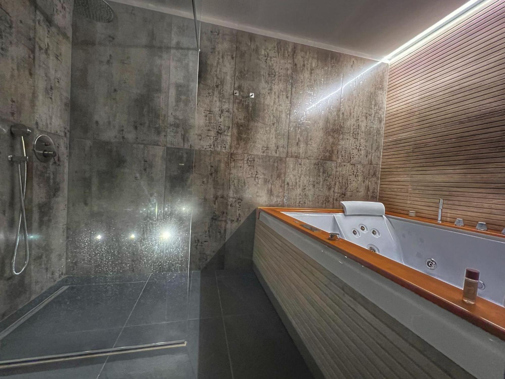 Amay City Suite Bari Exterior photo