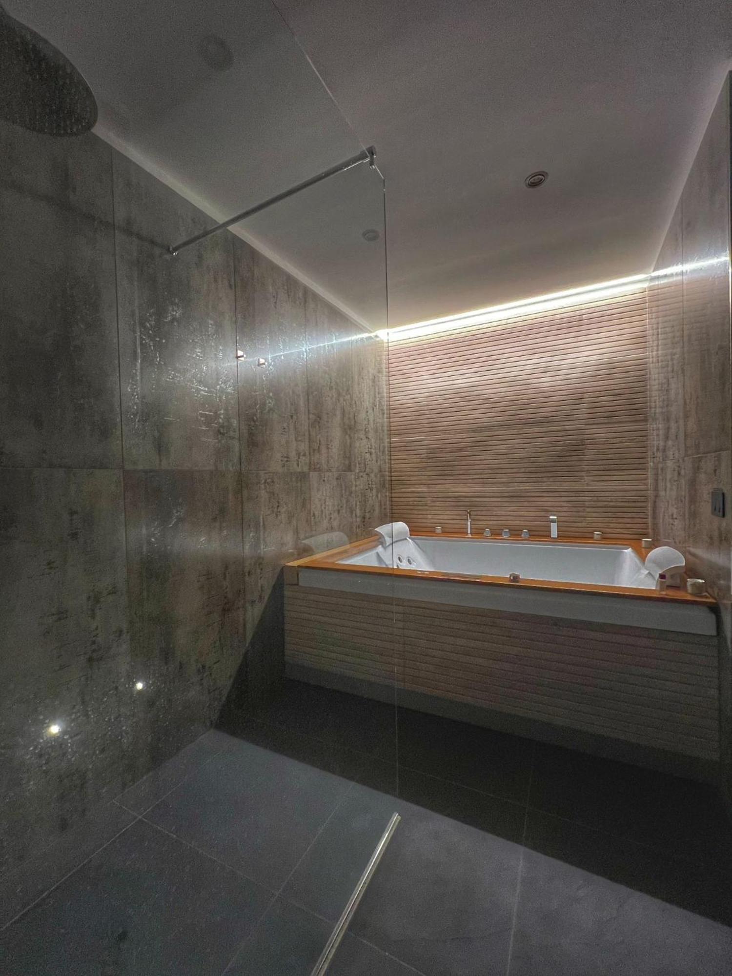Amay City Suite Bari Exterior photo