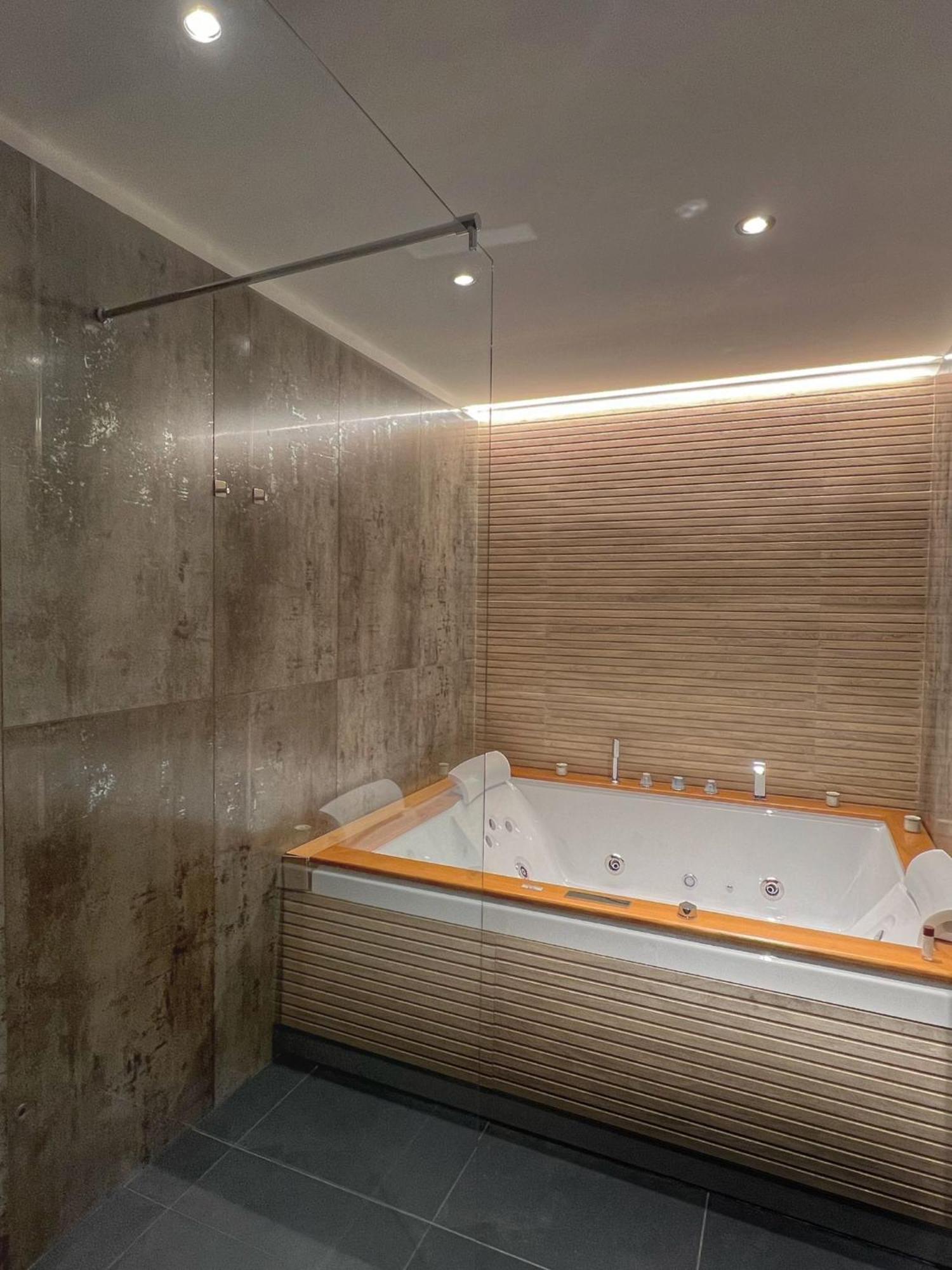 Amay City Suite Bari Exterior photo