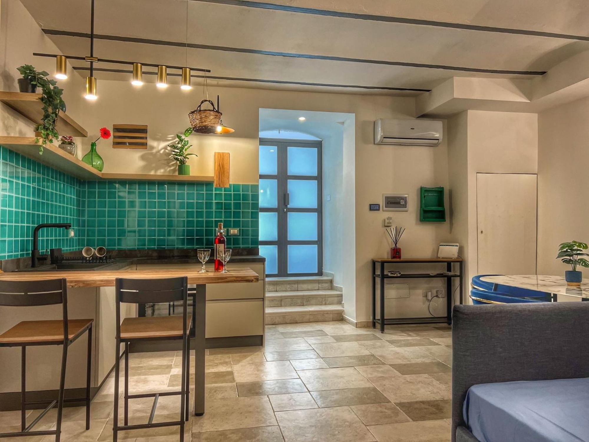 Amay City Suite Bari Exterior photo